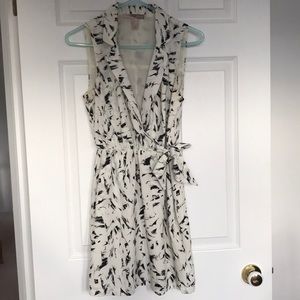 Off white sleeveless dress with pockets